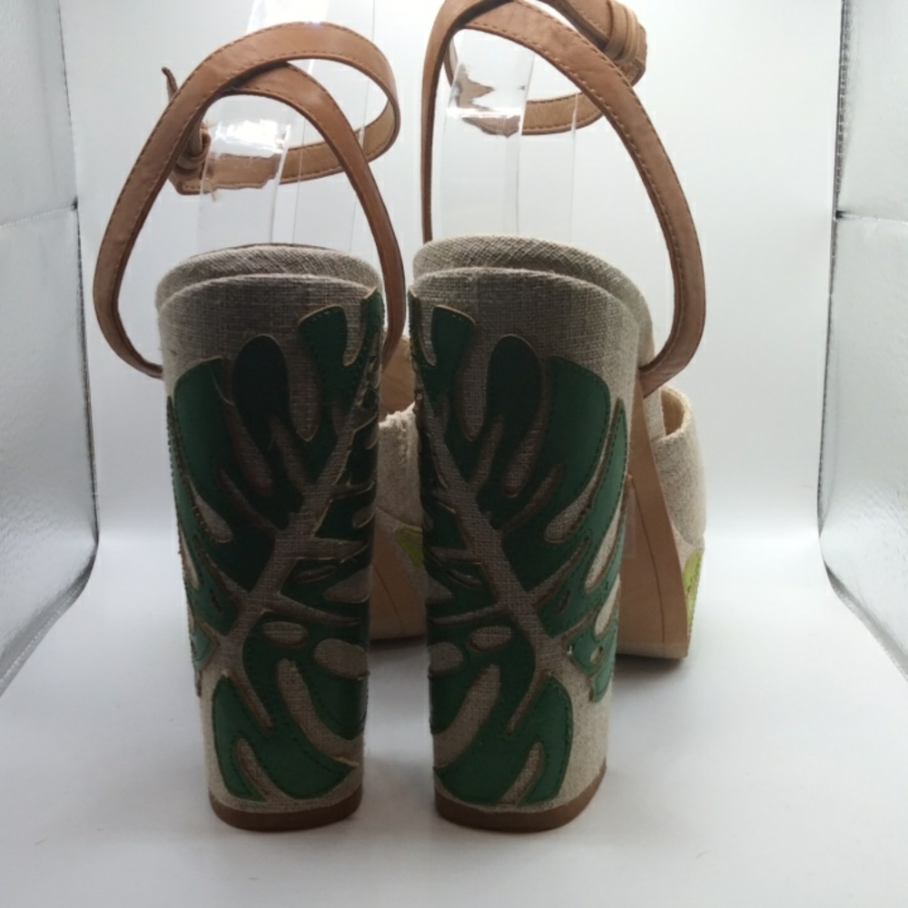 Heels - Picture 3 of 7